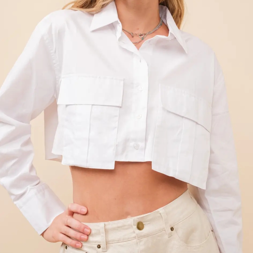 CLEARANCE NWT White Cropped Button-Up Shirt
